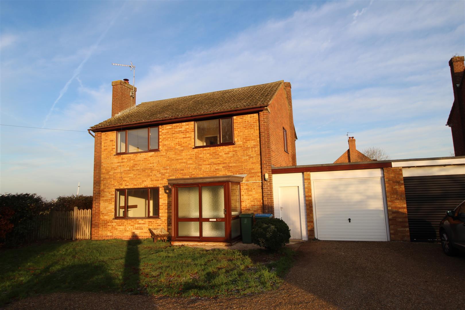 SUPERB VILLAGE LOCATION. This 3 bedroom detached house was updated throughout only a couple of years ago. The property has gas heating to radiators and Upvc double glazing and briefly comprises: Entrance porch & hall, lounge/diner with a log burner, kitch